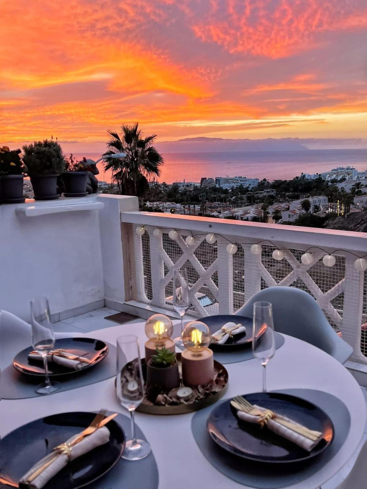 Appartamento Sunshine Escape With Ocean View Costa Adeje  Esterno foto