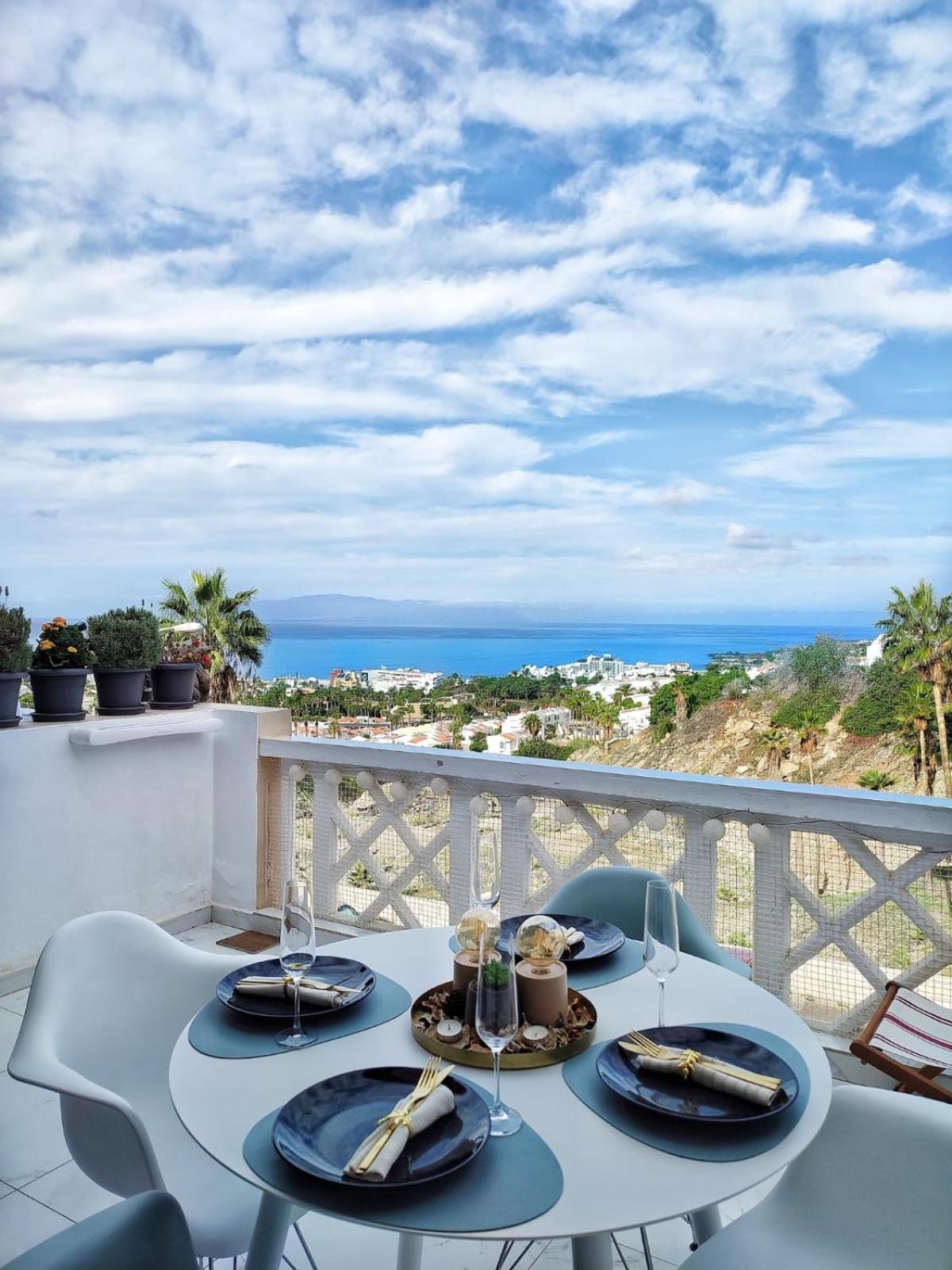 Appartamento Sunshine Escape With Ocean View Costa Adeje  Esterno foto